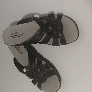 Great Northwest clothing company shoes size 7 black